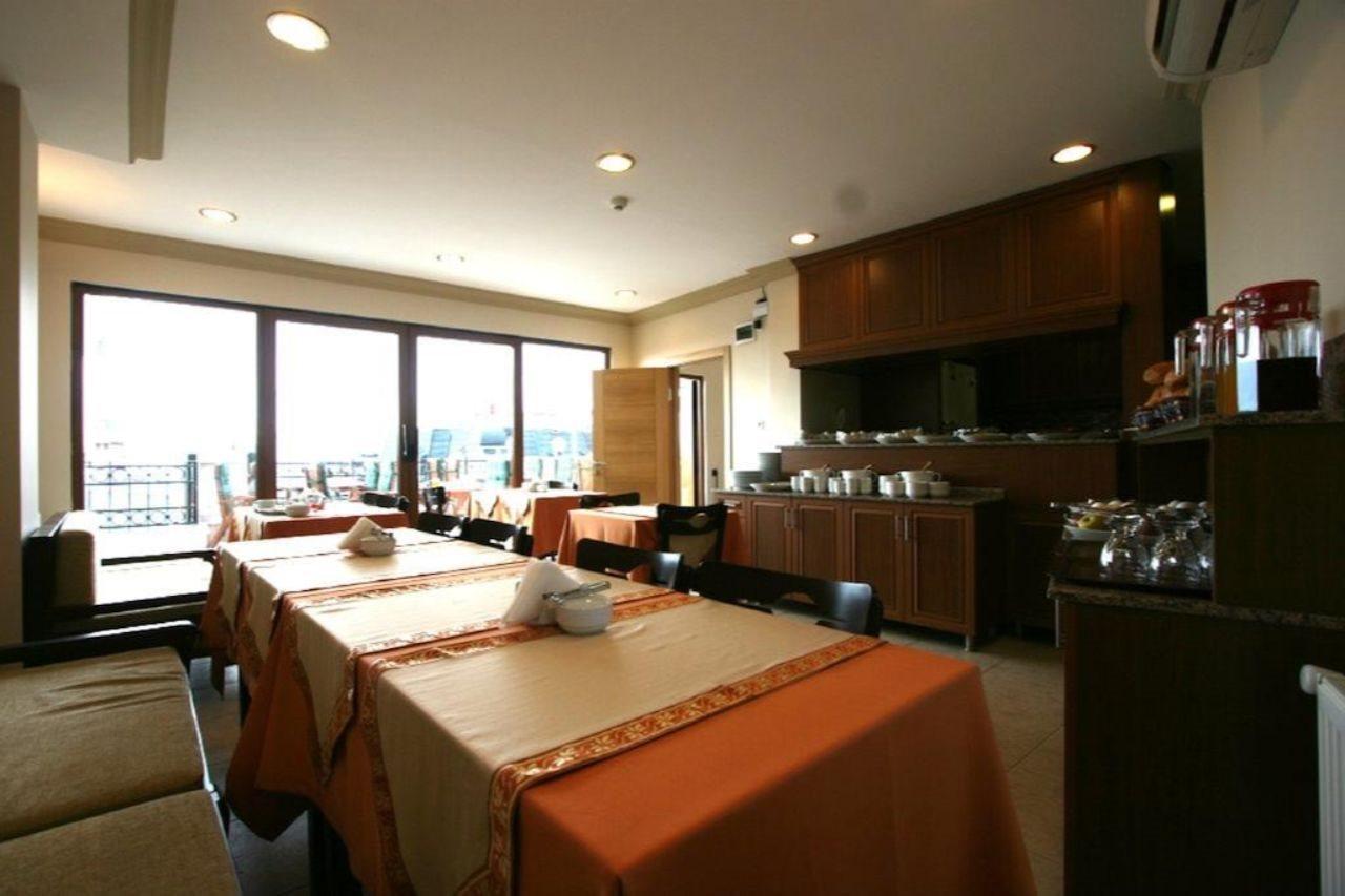 Peninsula Grand Hotel Mumbai Exterior photo